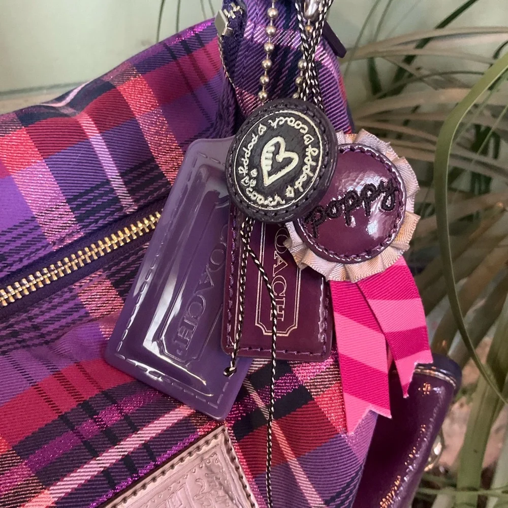 Coach Poppy Tartan hobo, 4 hang tags, like new, statement bag for vintage lovers - Picture 2 of 13